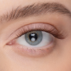 Ojos azules y pestañas rompecorazones